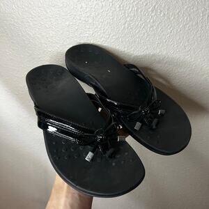 Vionic Bella X Black Patent Leather Orthopedic Flip Flop Sandals 9
